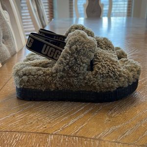 Army green fur ugg sandals